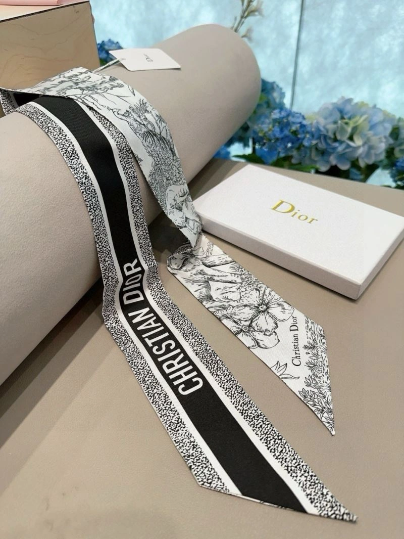UrbanStyle Christian Dior Silk 272345