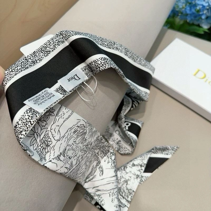 UrbanStyle Christian Dior Silk 272345