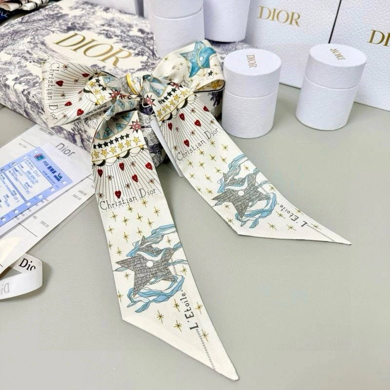 Contemporary Christian Dior Silk 272331