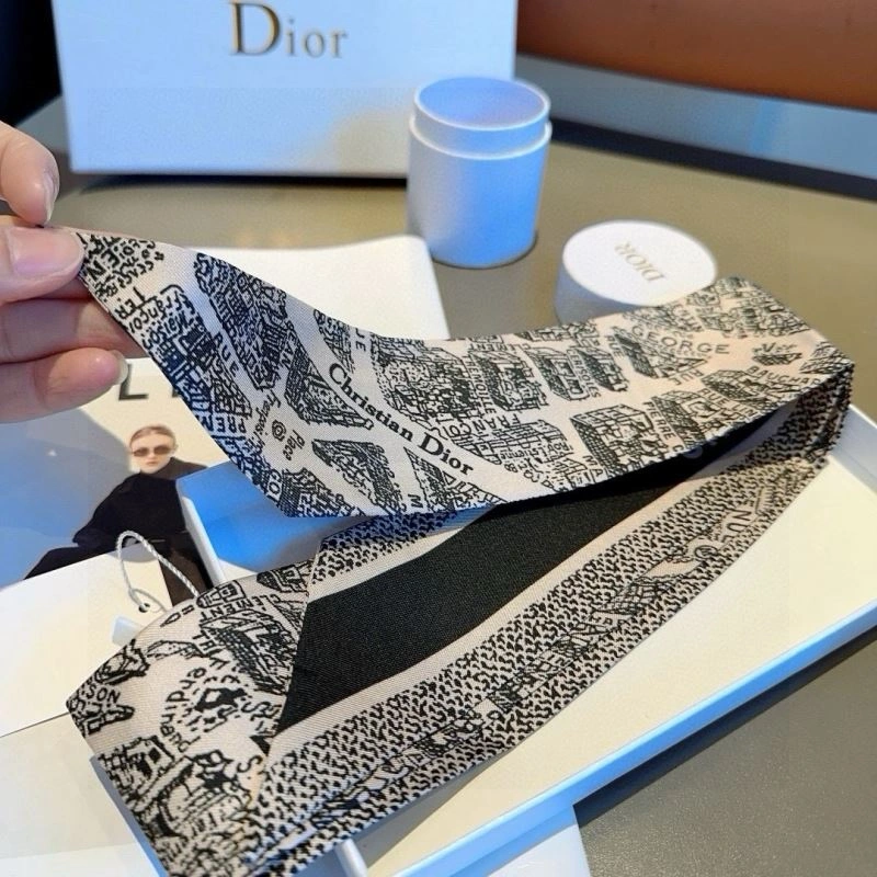 Christian Dior Silk Lightweight 272322