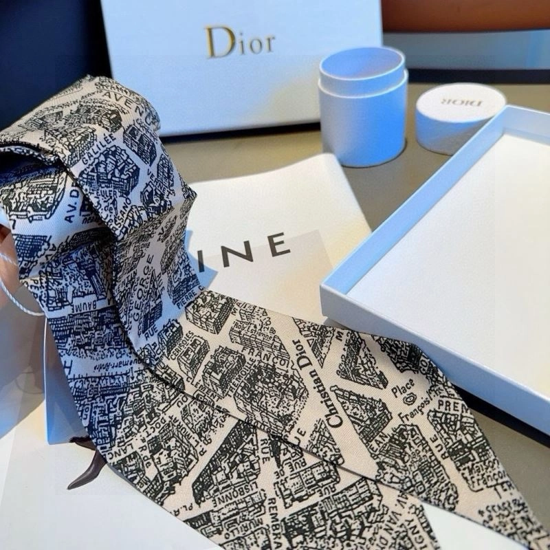 Christian Dior Silk Lightweight 272322