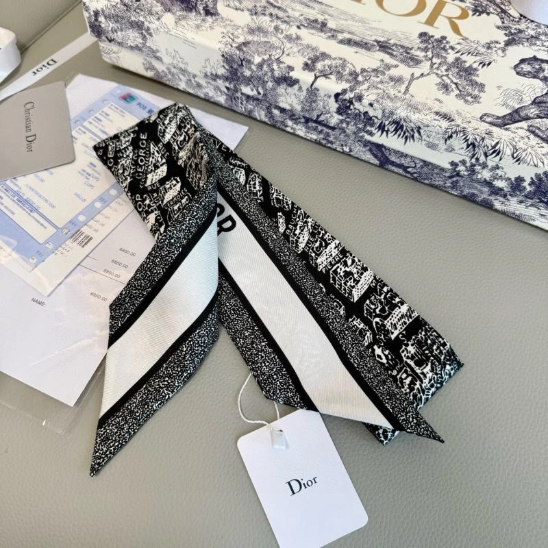 Christian Dior Silk Versatile 272307