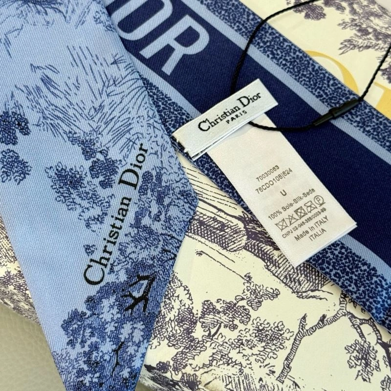 Christian Dior Silk Trendy 272315