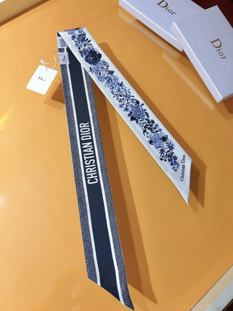 Efficient Christian Dior Silk 272537