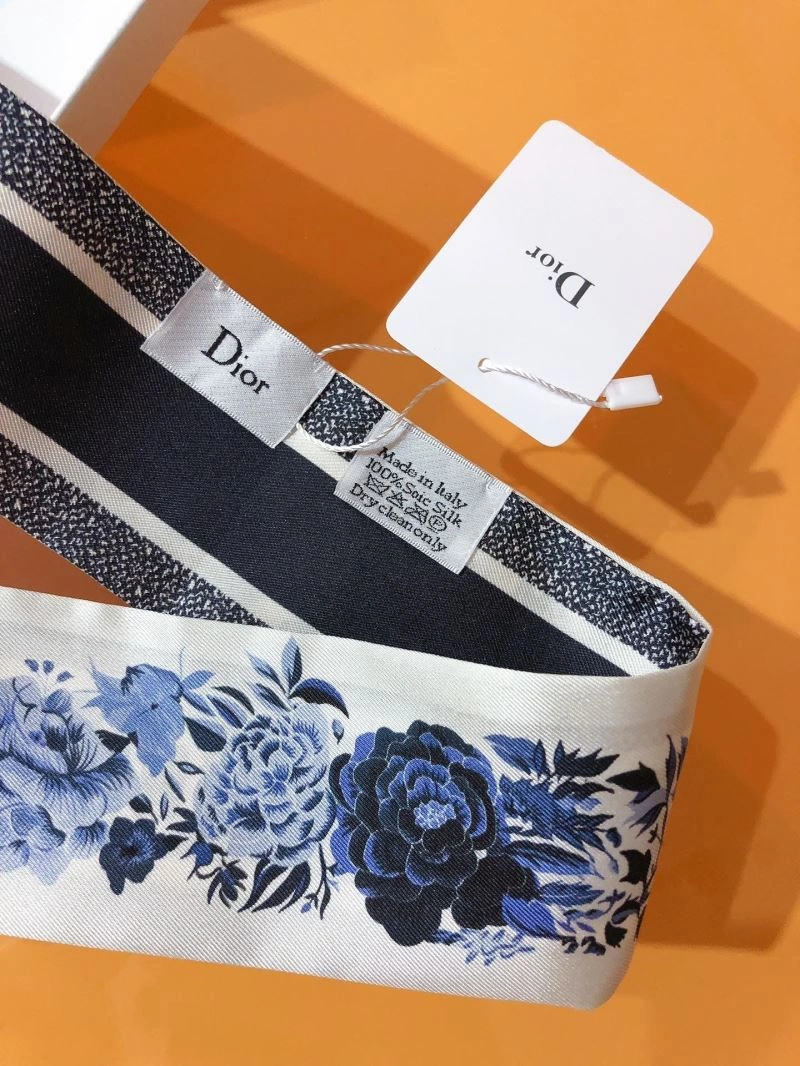 Efficient Christian Dior Silk 272537