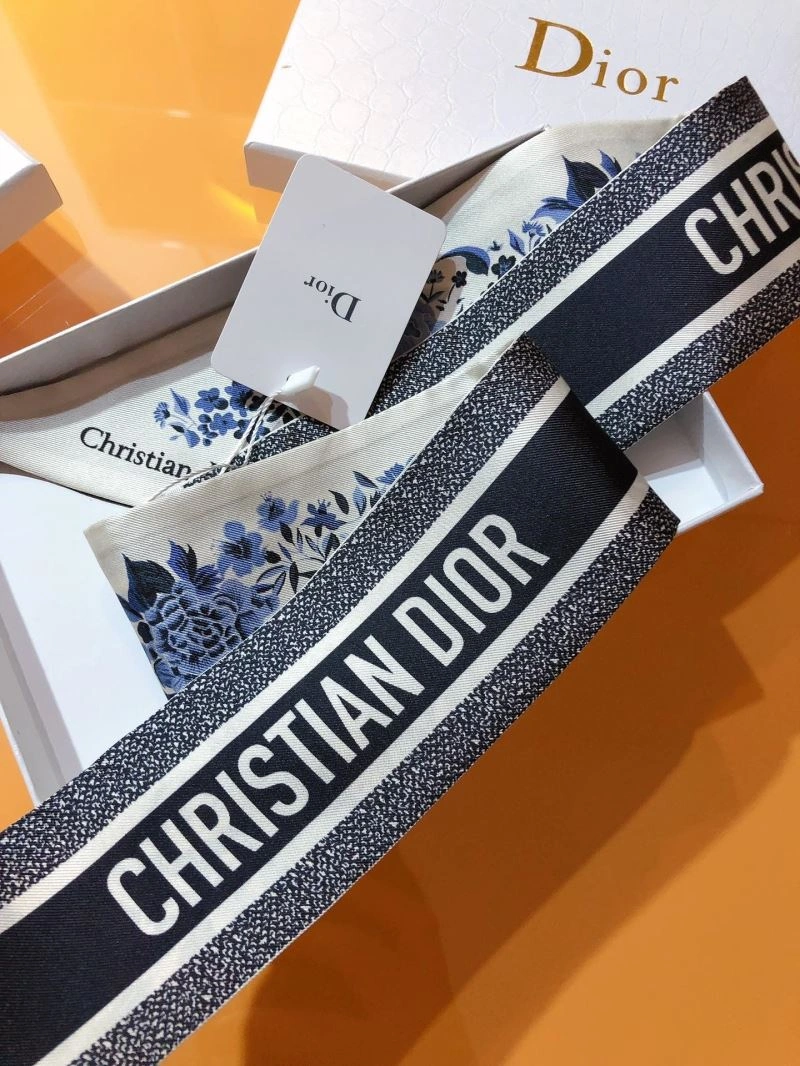 Efficient Christian Dior Silk 272537