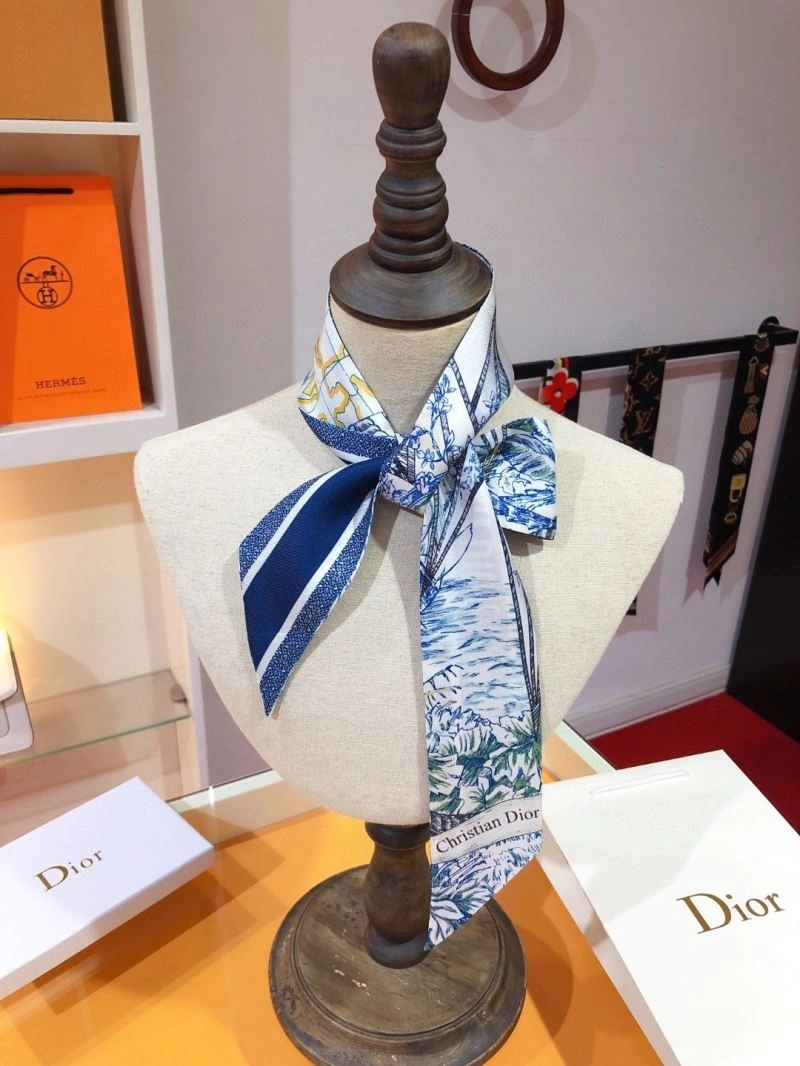 Original Christian Dior Silk 272536