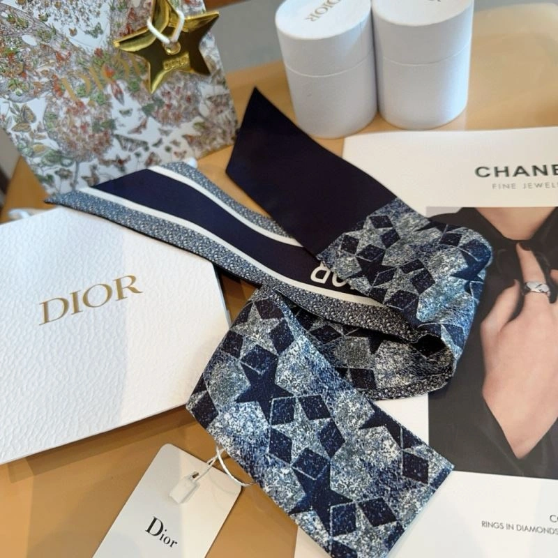 Christian Dior Silk Fashionable 273006