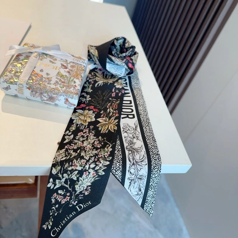 Christian Dior Silk Stylish 272974