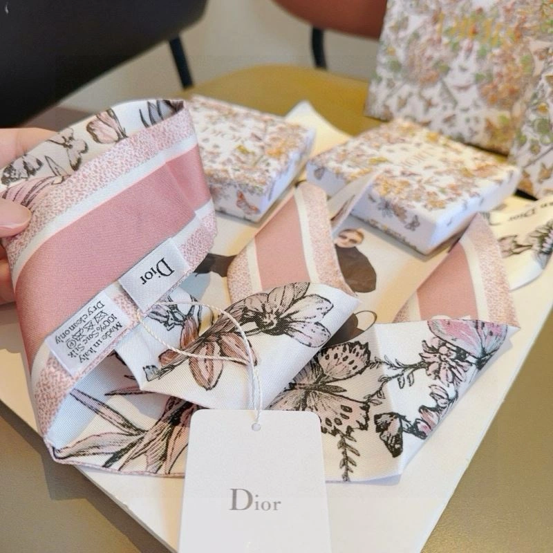Christian Dior Silk Minimalist 272950