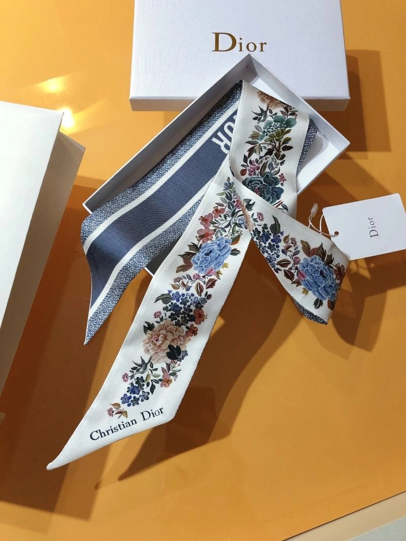 WellDesigned Christian Dior Silk 272970