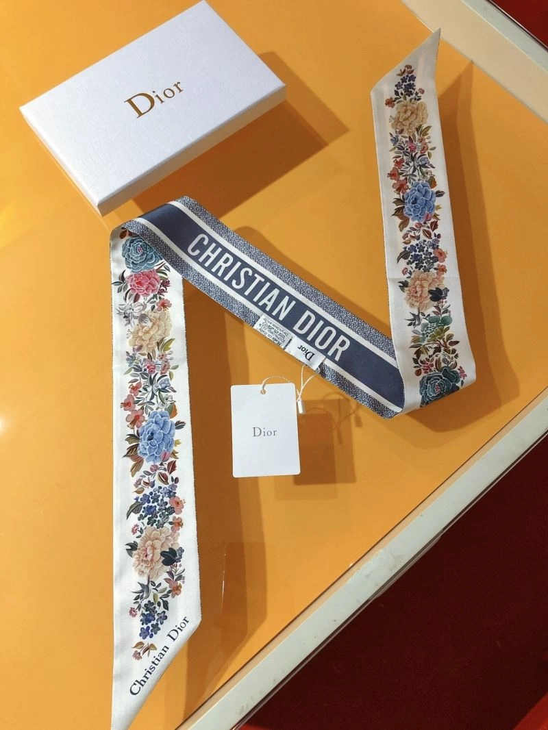 WellDesigned Christian Dior Silk 272970