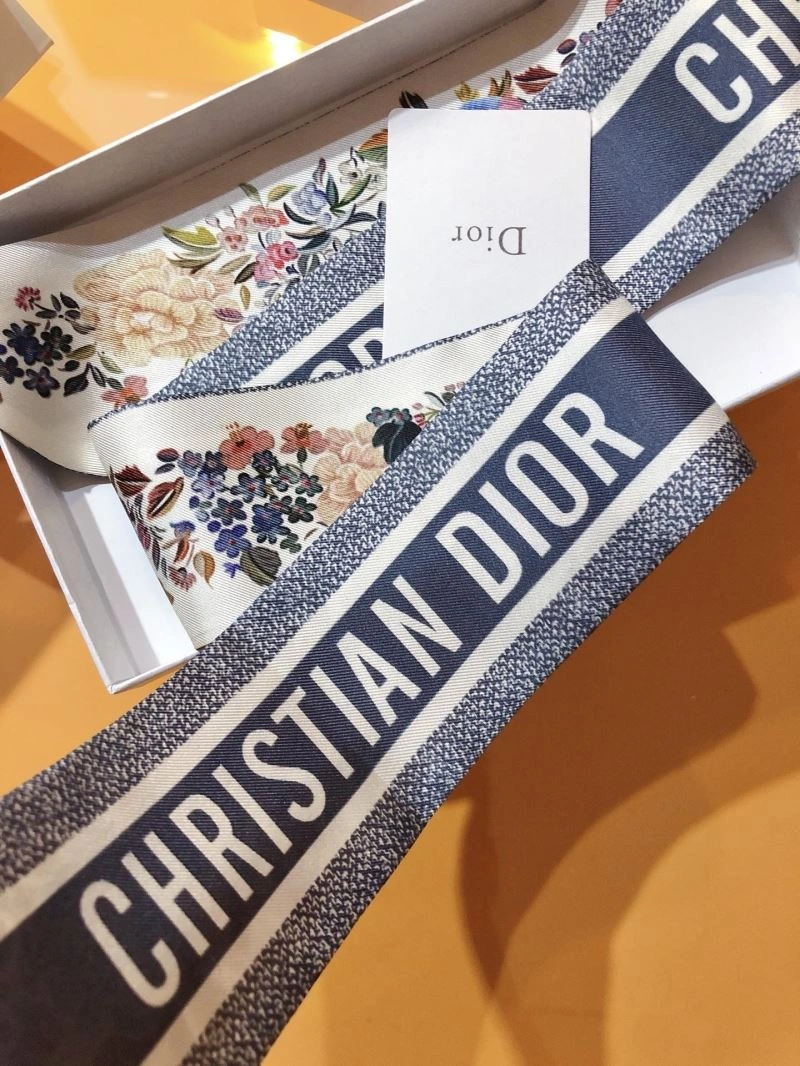 WellDesigned Christian Dior Silk 272970