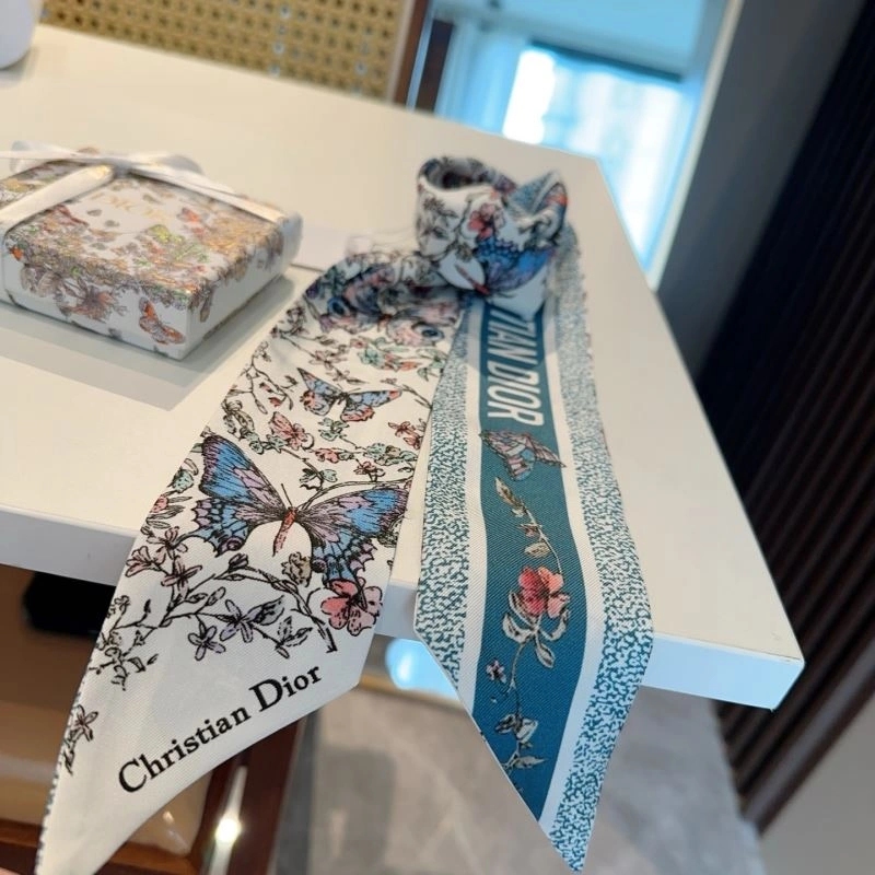 Timeless Christian Dior Silk 272956