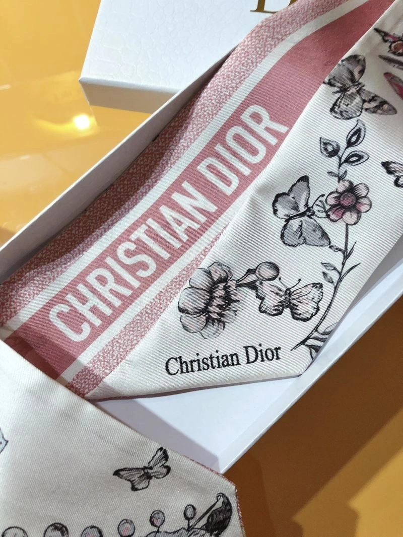 Colorful Christian Dior Silk 272932
