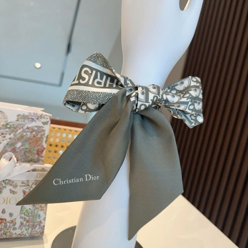 Seasonal Christian Dior Silk 272903