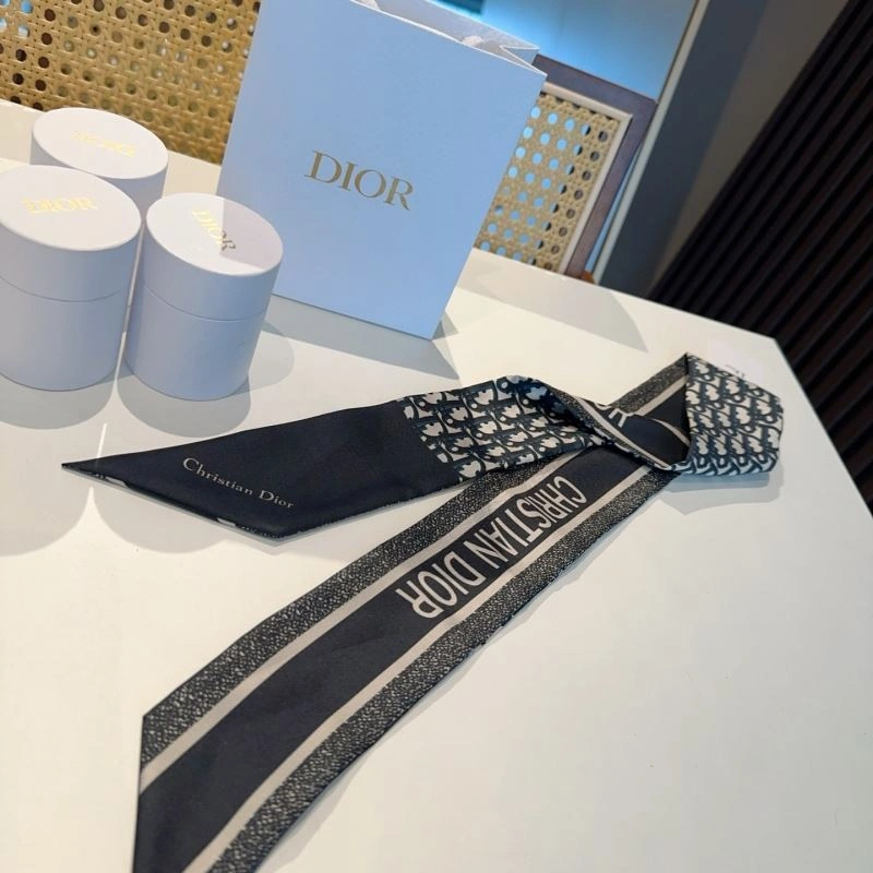 Christian Dior Silk Snug 272924