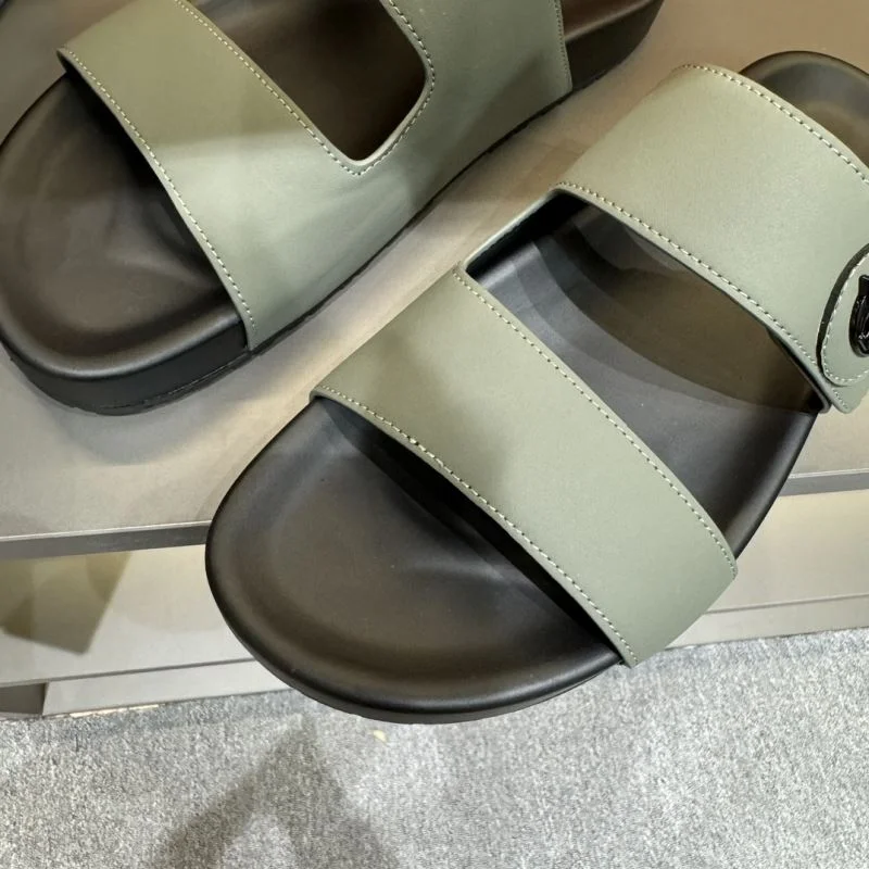 Christian Dior Slippers Fashionable 20609