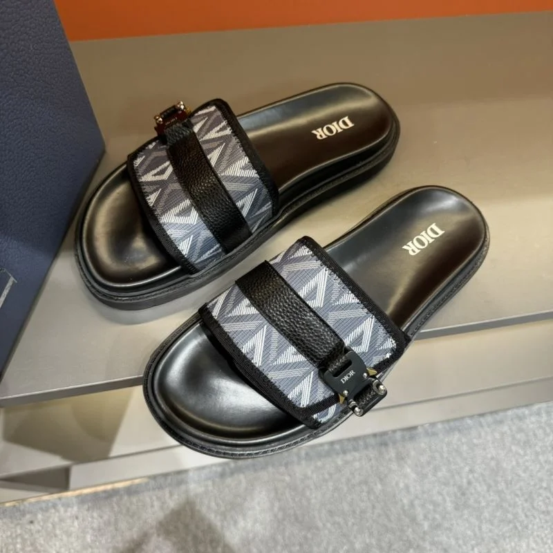 Durable Christian Dior Slippers 20586