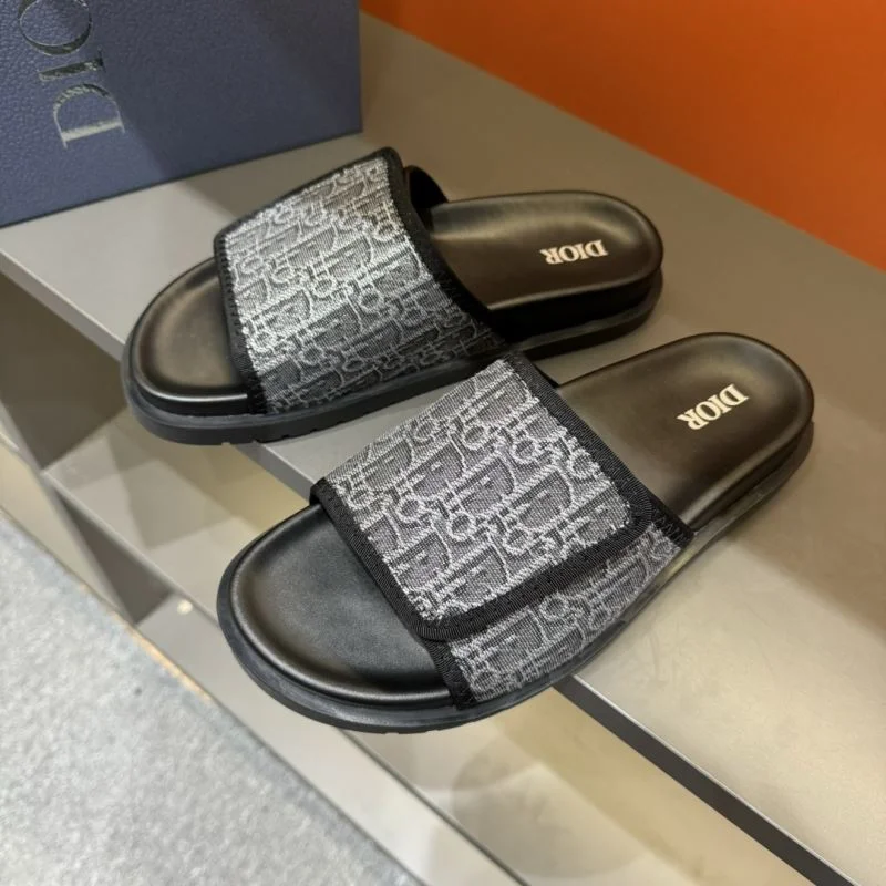 Christian Dior Slippers Refined 20536