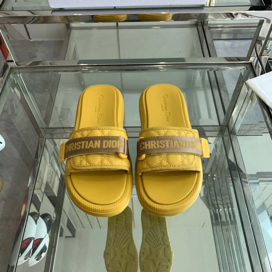 Christian Dior Slippers Sporty 21133