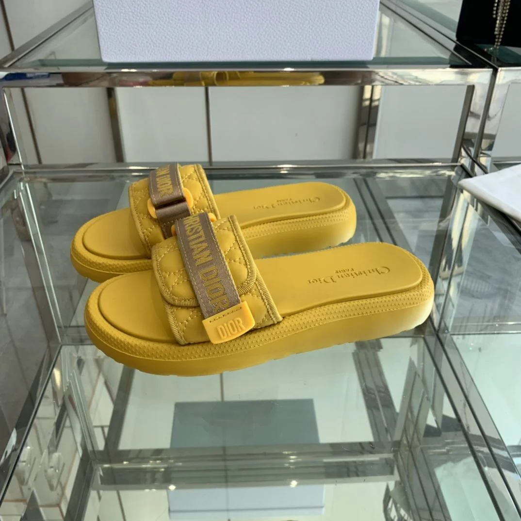 Christian Dior Slippers Sporty 21133