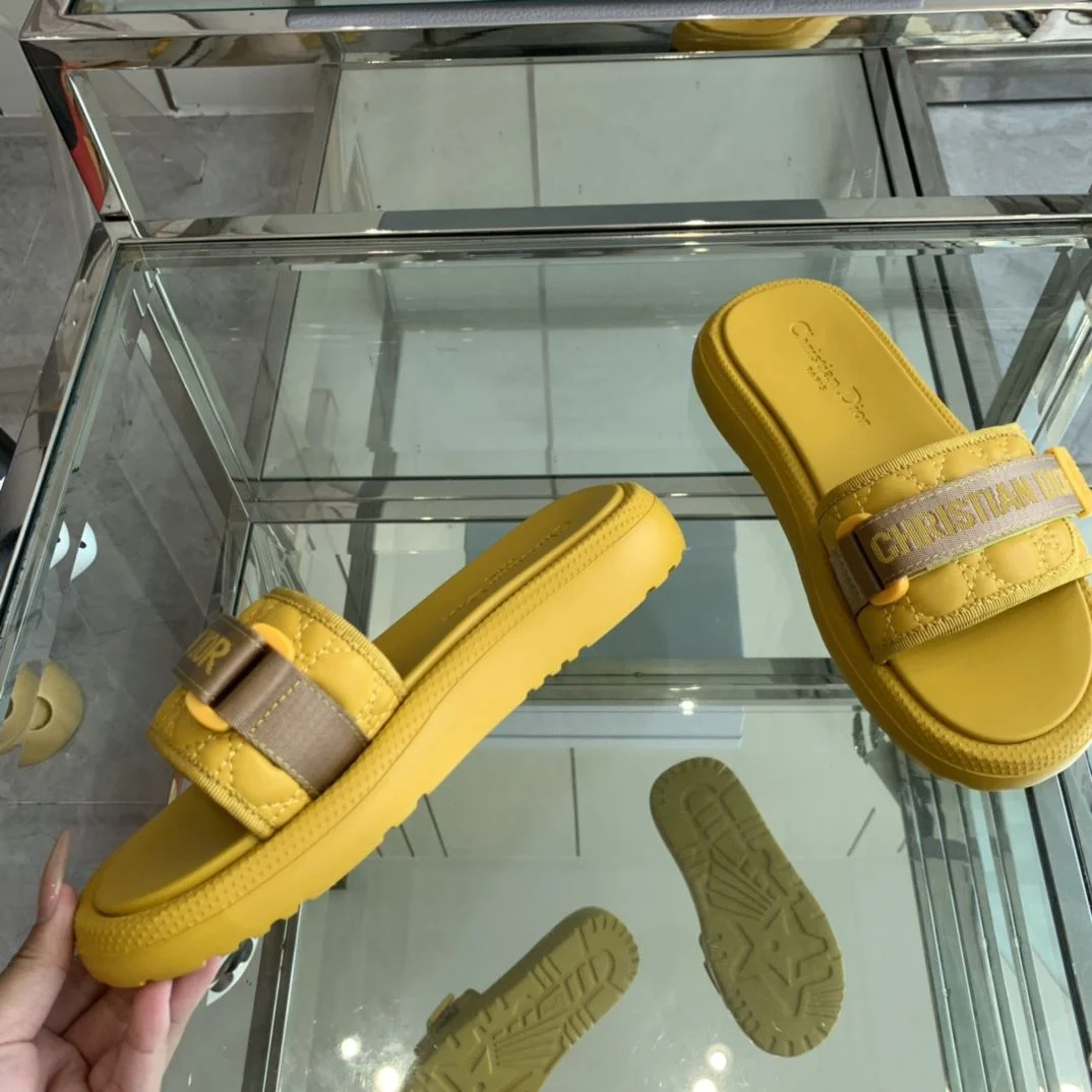 Christian Dior Slippers Sporty 21133