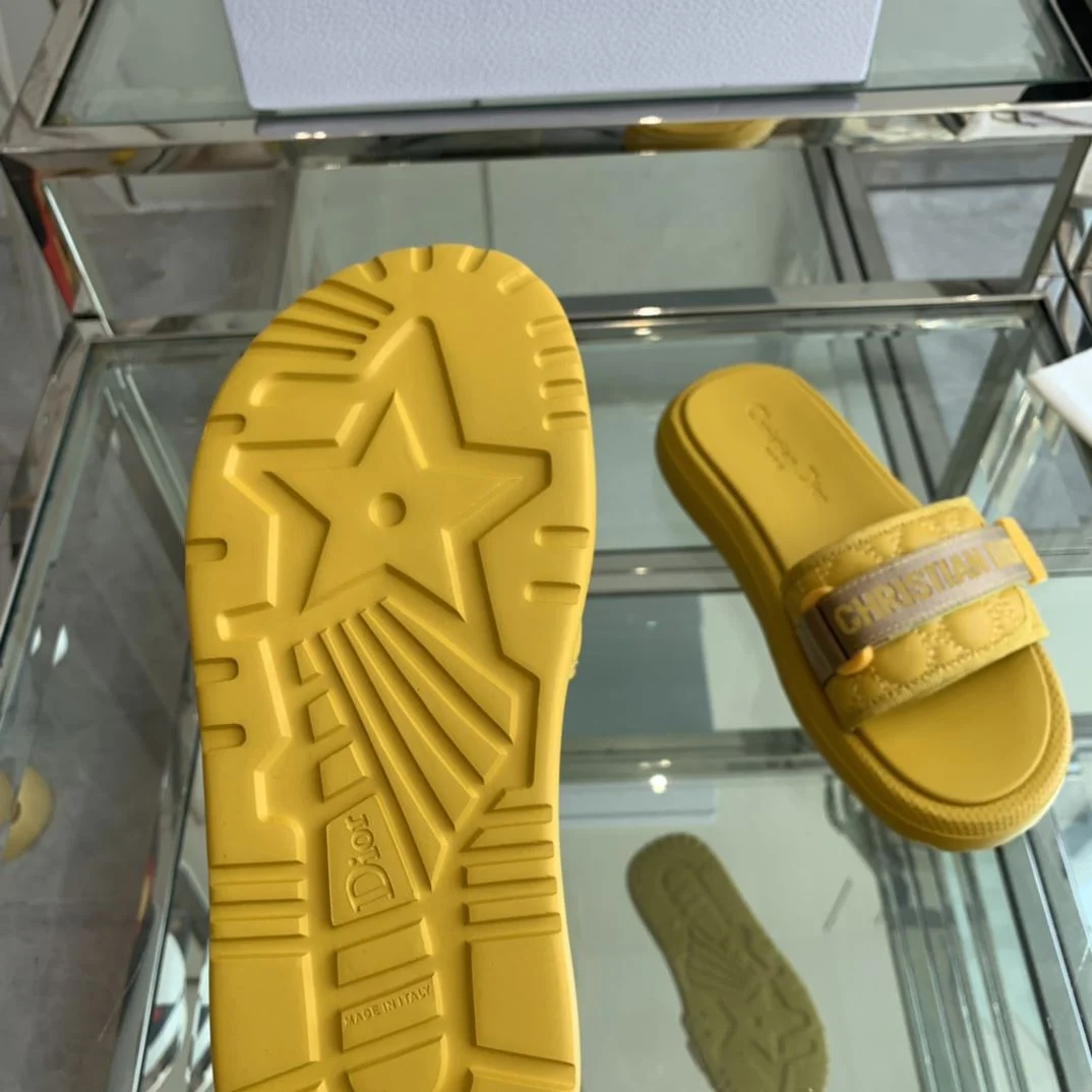 Christian Dior Slippers Sporty 21133