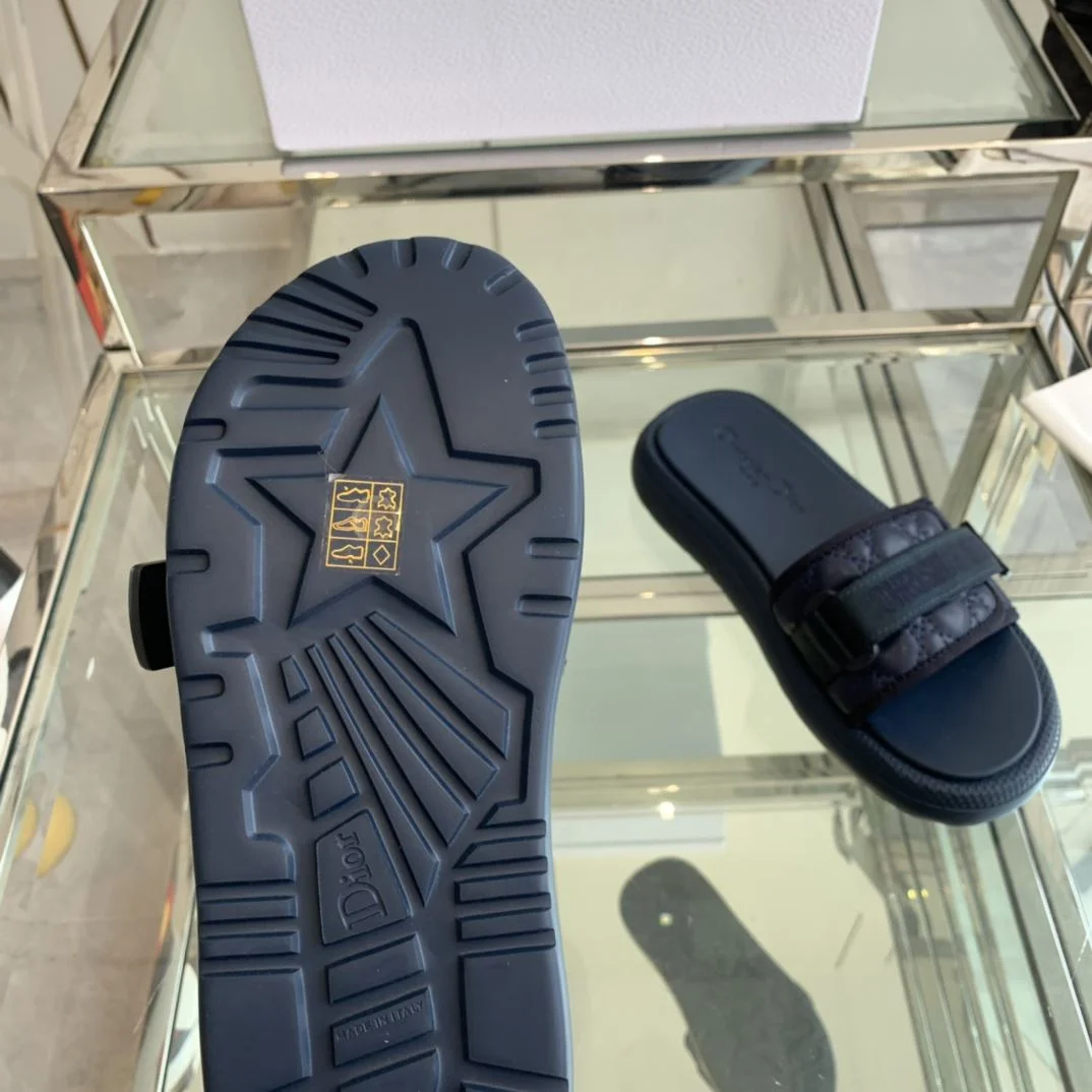 Christian Dior Slippers Fashionable 21131