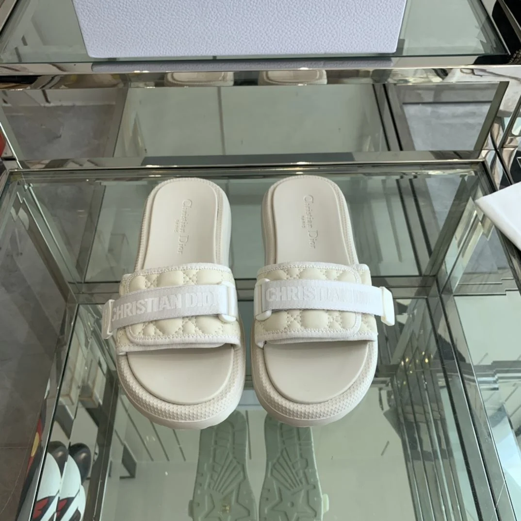 Christian Dior Slippers Upgraded 21138