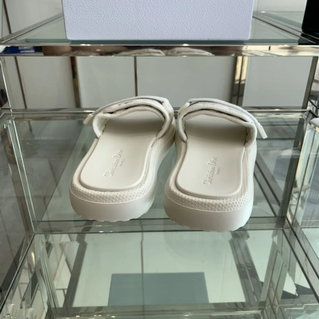 Christian Dior Slippers Upgraded 21138
