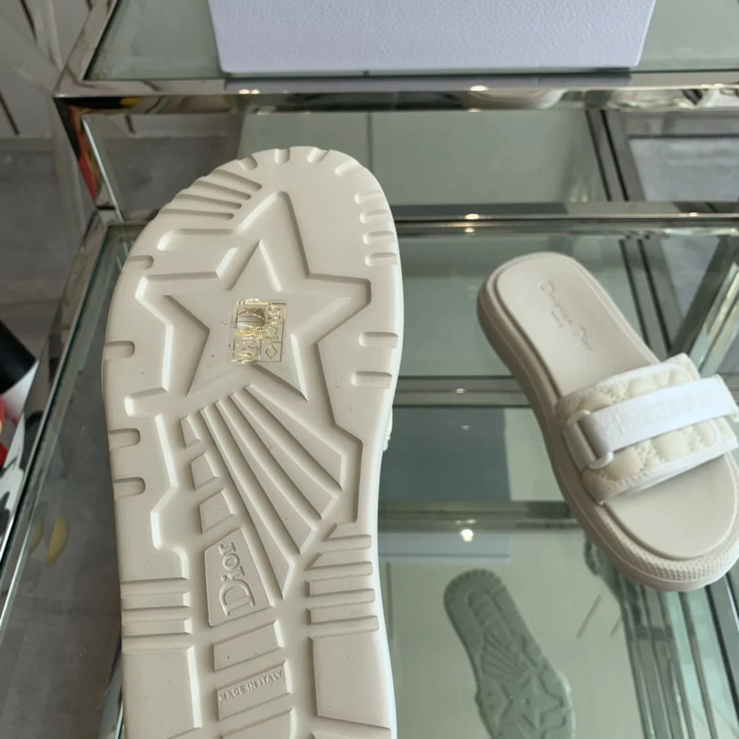 Christian Dior Slippers Upgraded 21138