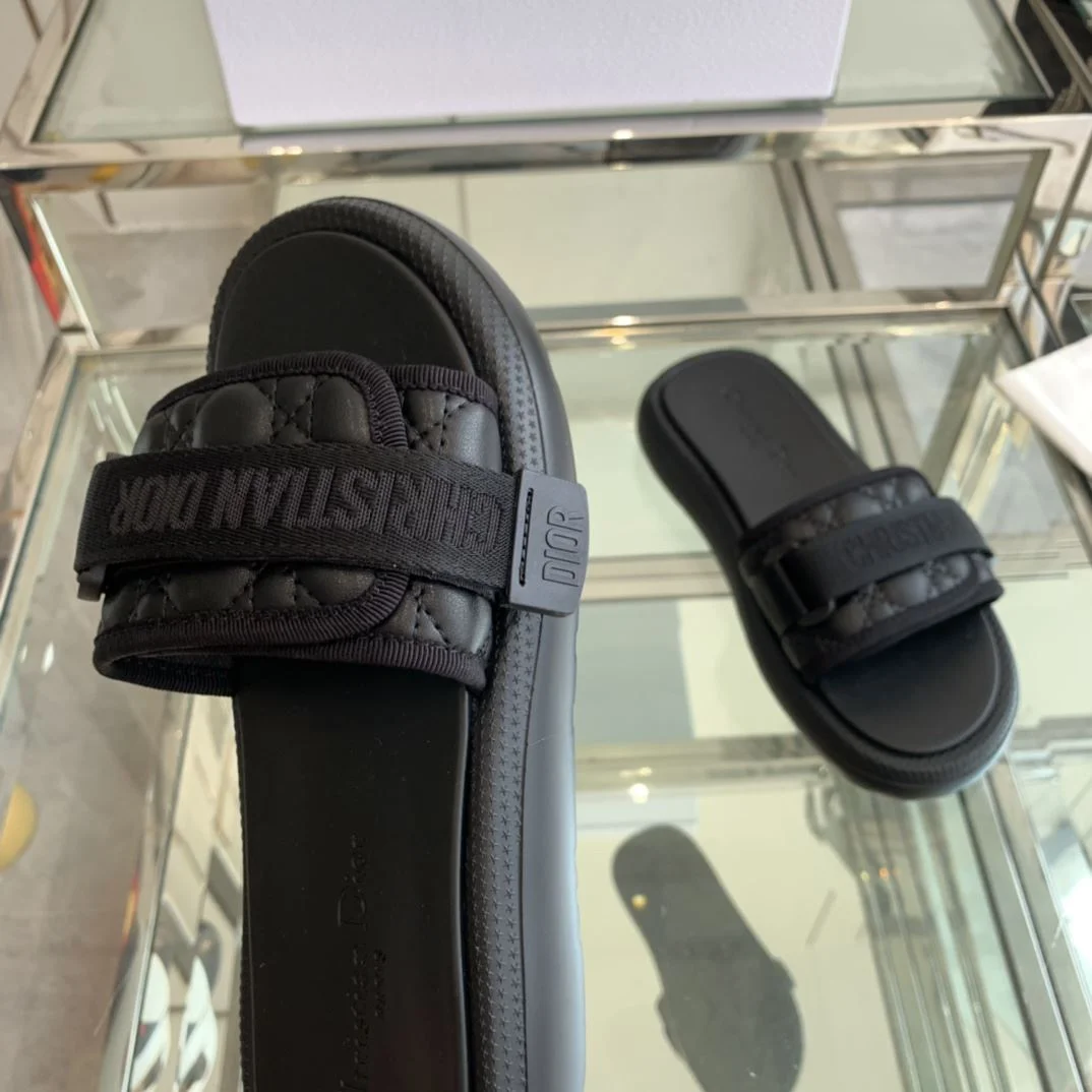 ComfortFit Christian Dior Slippers 21127