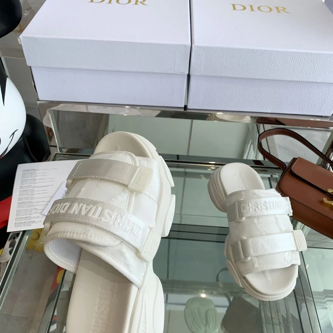 Christian Dior Slippers OdorResistant 21130