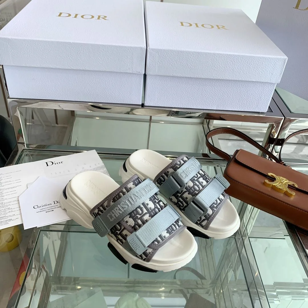 EyeCatching Christian Dior Slippers 21124