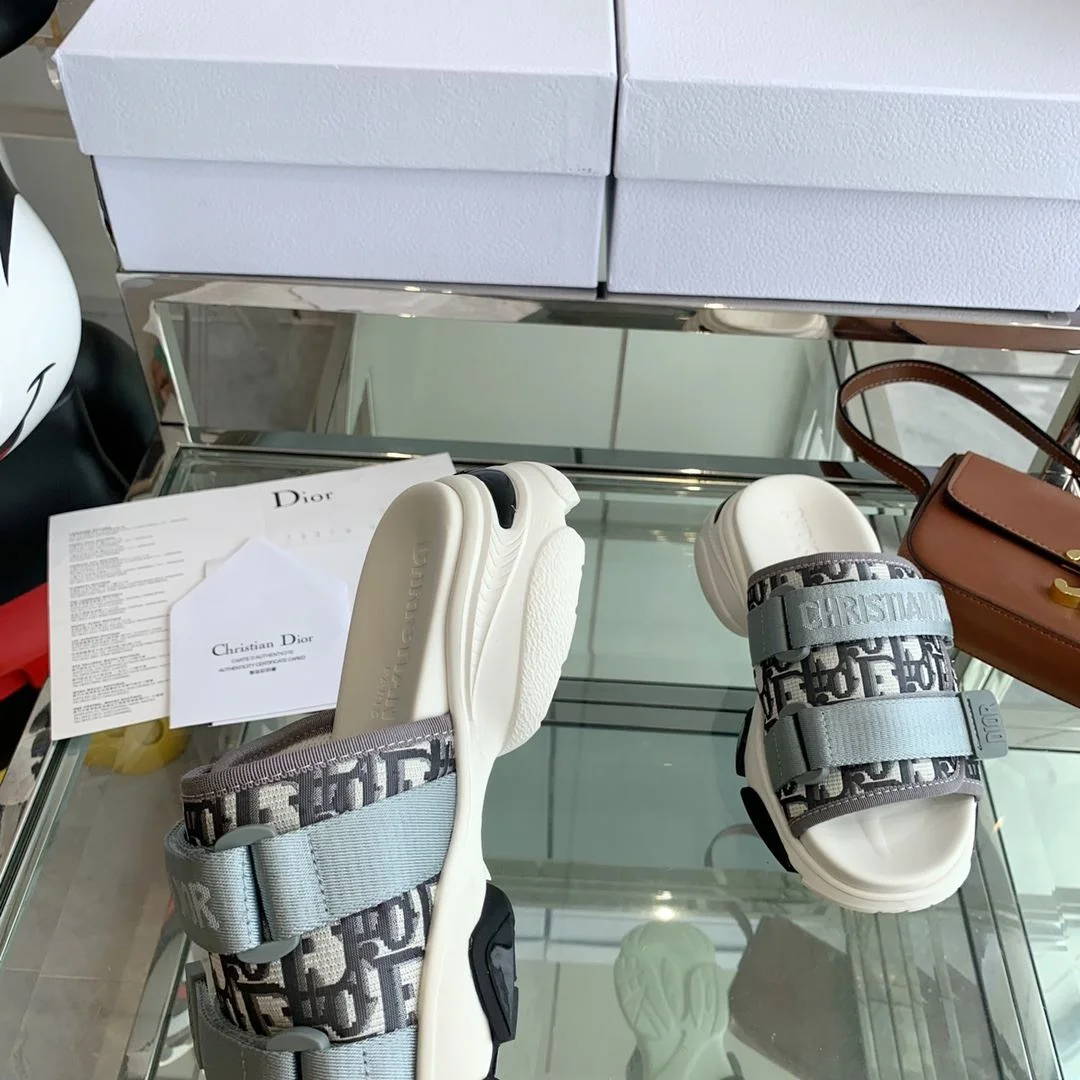 EyeCatching Christian Dior Slippers 21124
