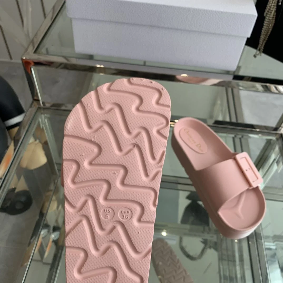 Christian Dior Slippers WaterResistant 21110