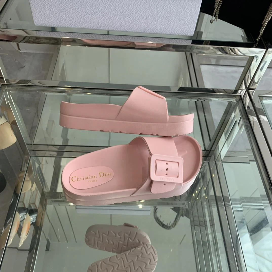 Christian Dior Slippers WaterResistant 21110