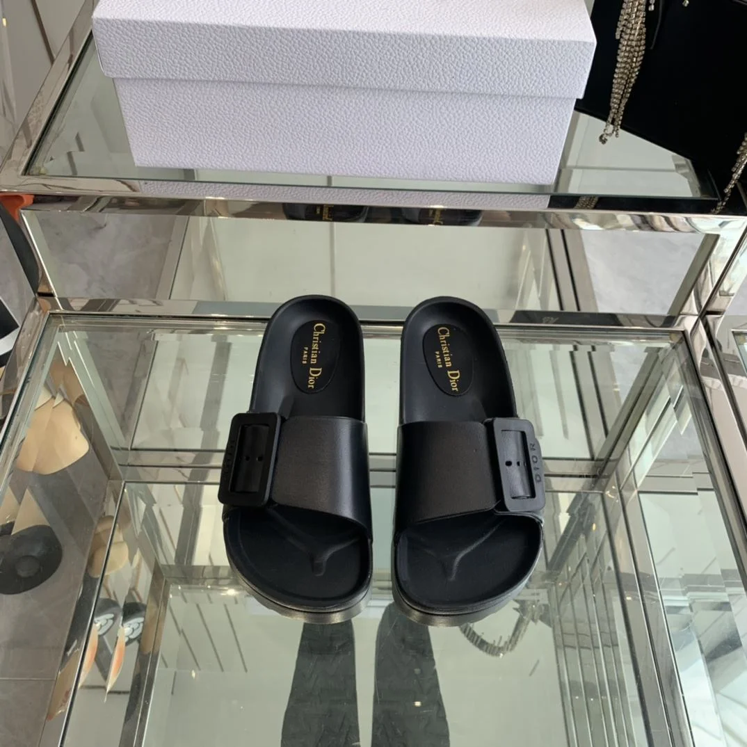 Christian Dior Slippers WellDesigned 21106