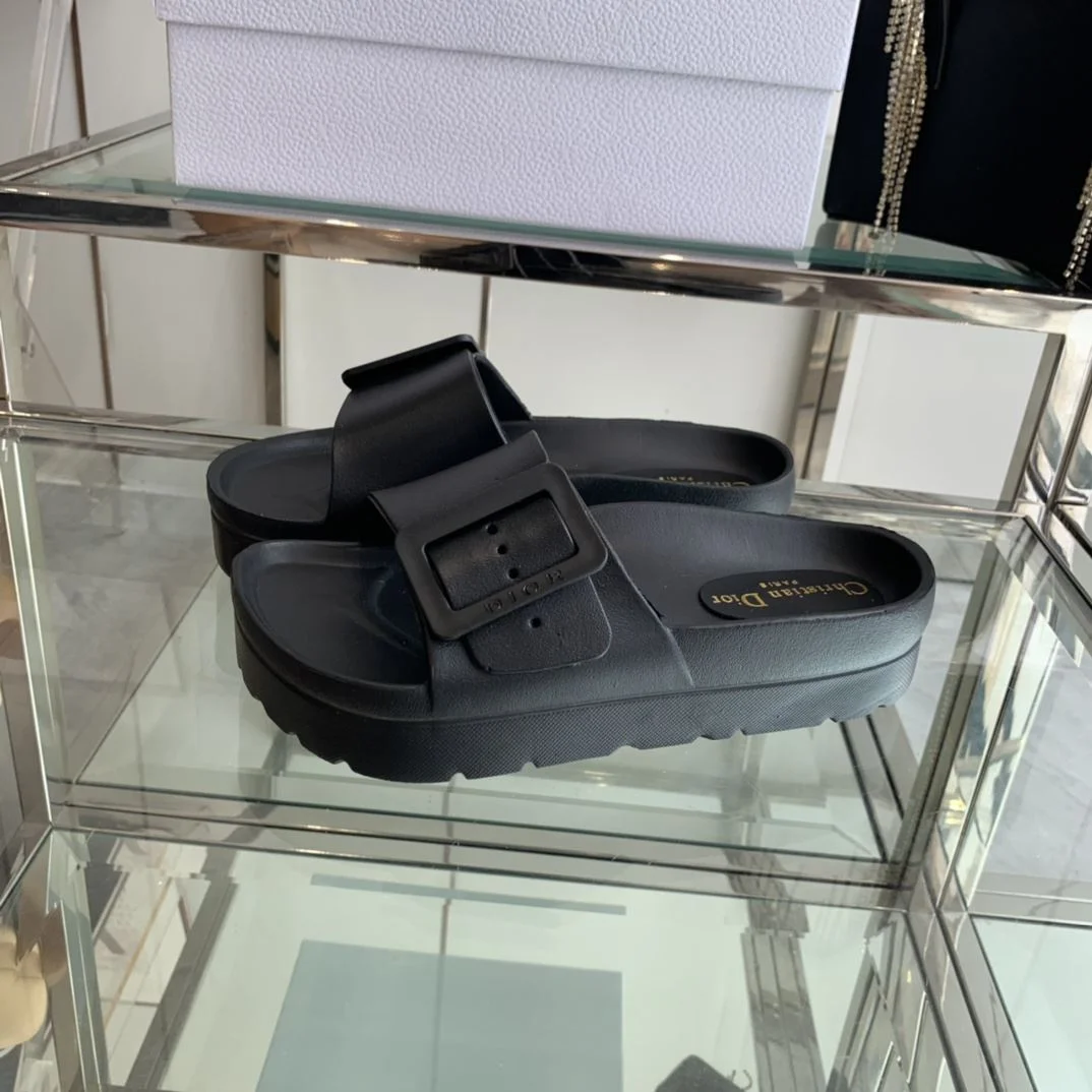 Christian Dior Slippers WellDesigned 21106