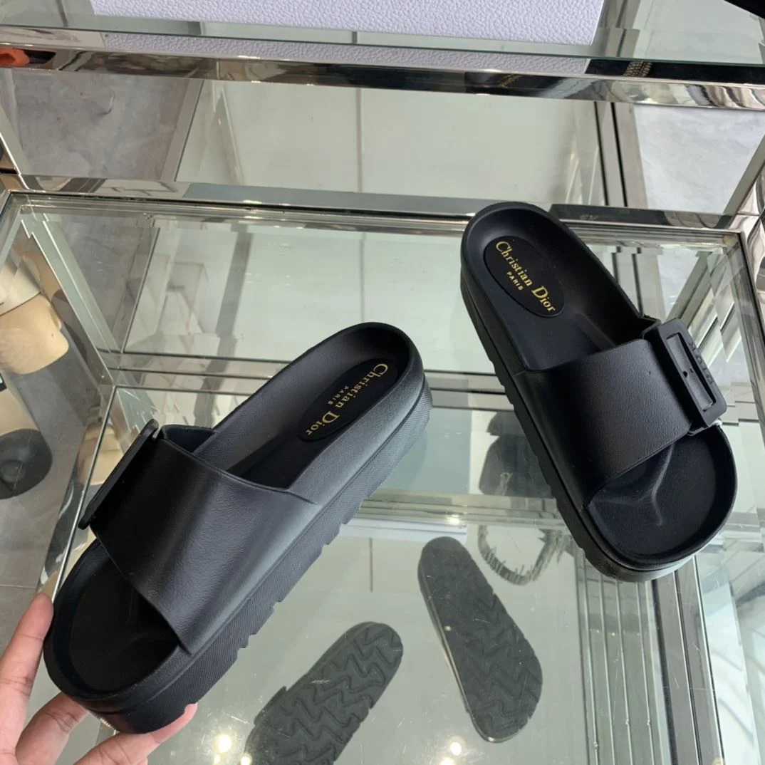 Christian Dior Slippers WellDesigned 21106