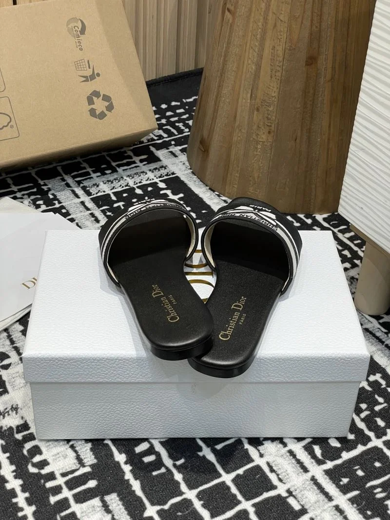 Christian Dior Slippers Durable 21937