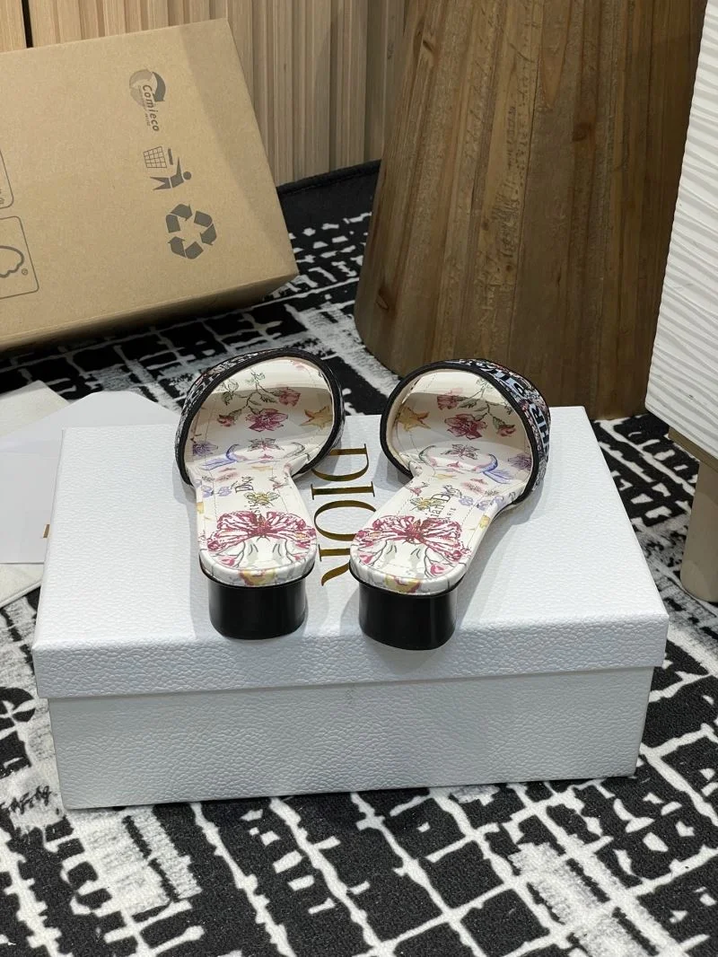 Christian Dior Slippers Youthful 21932