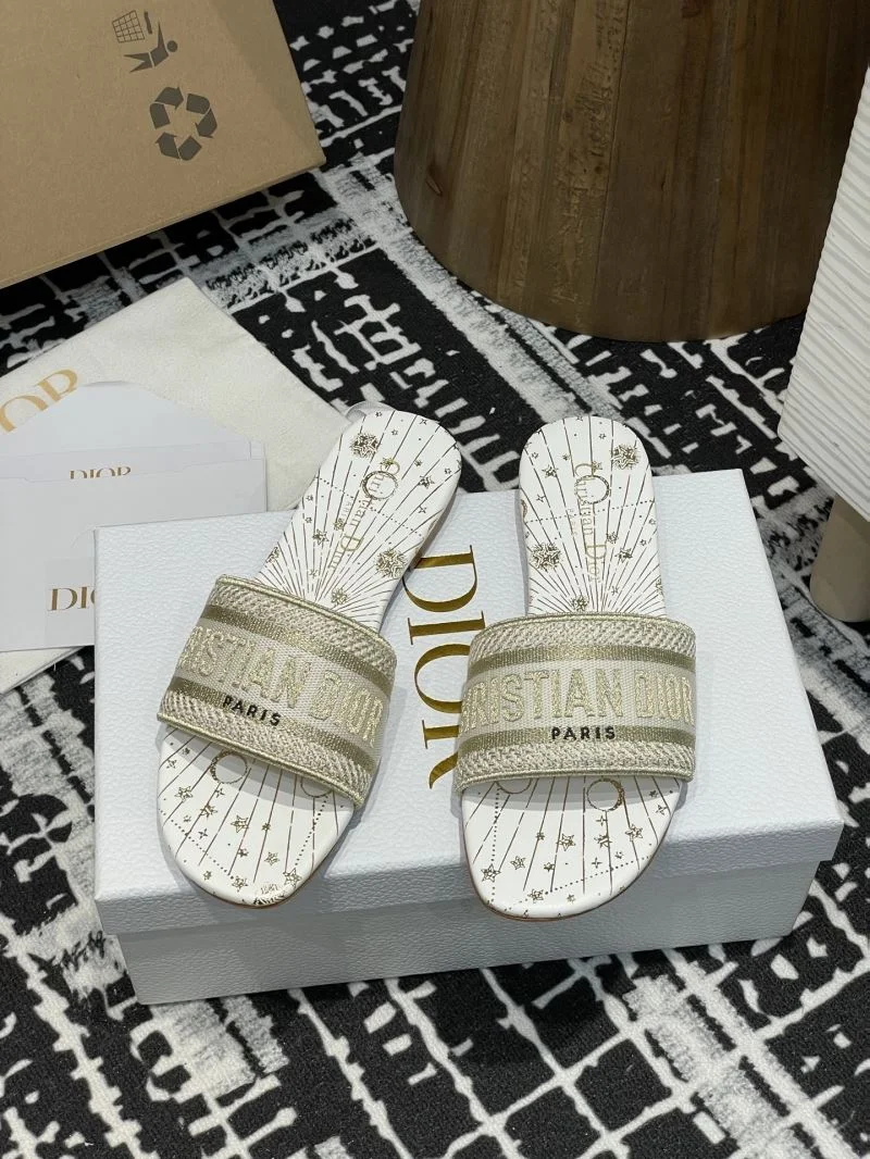 Versatile Christian Dior Slippers 21931