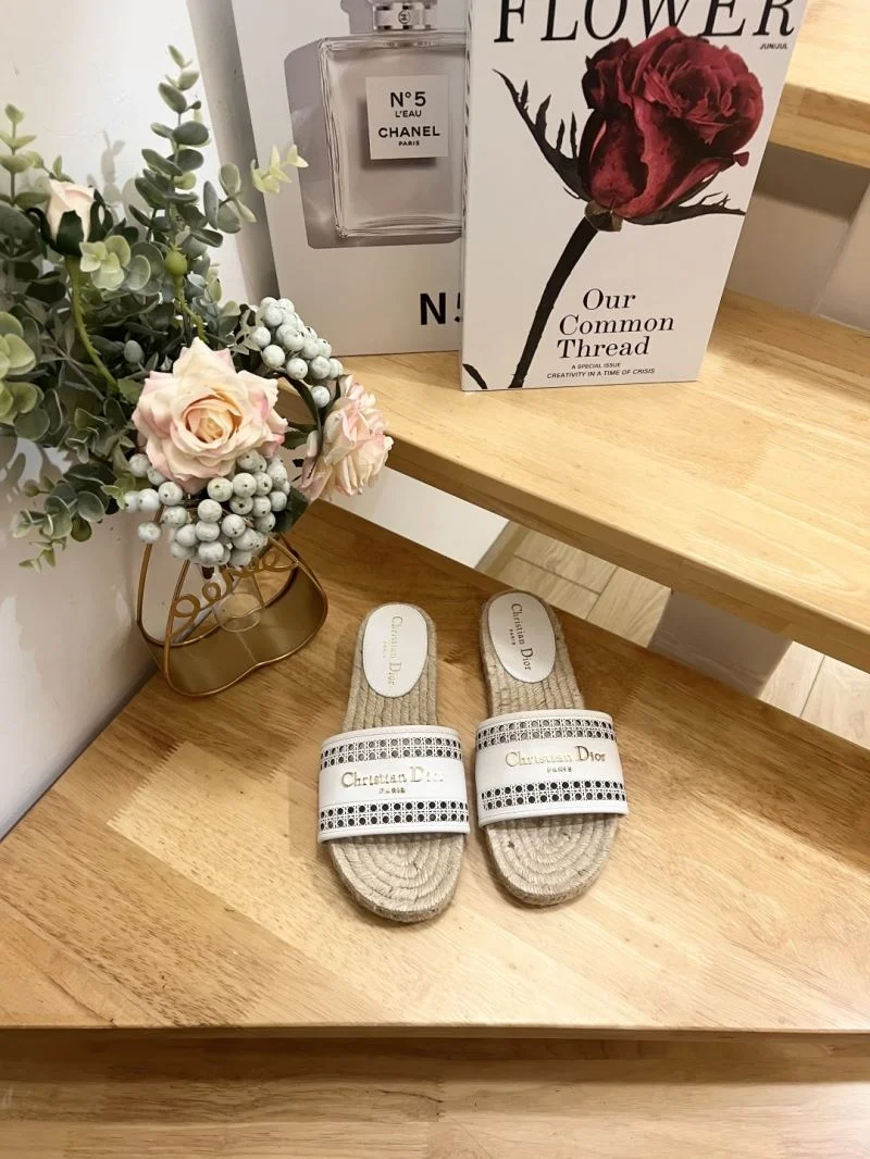 Durable Christian Dior Slippers 21916