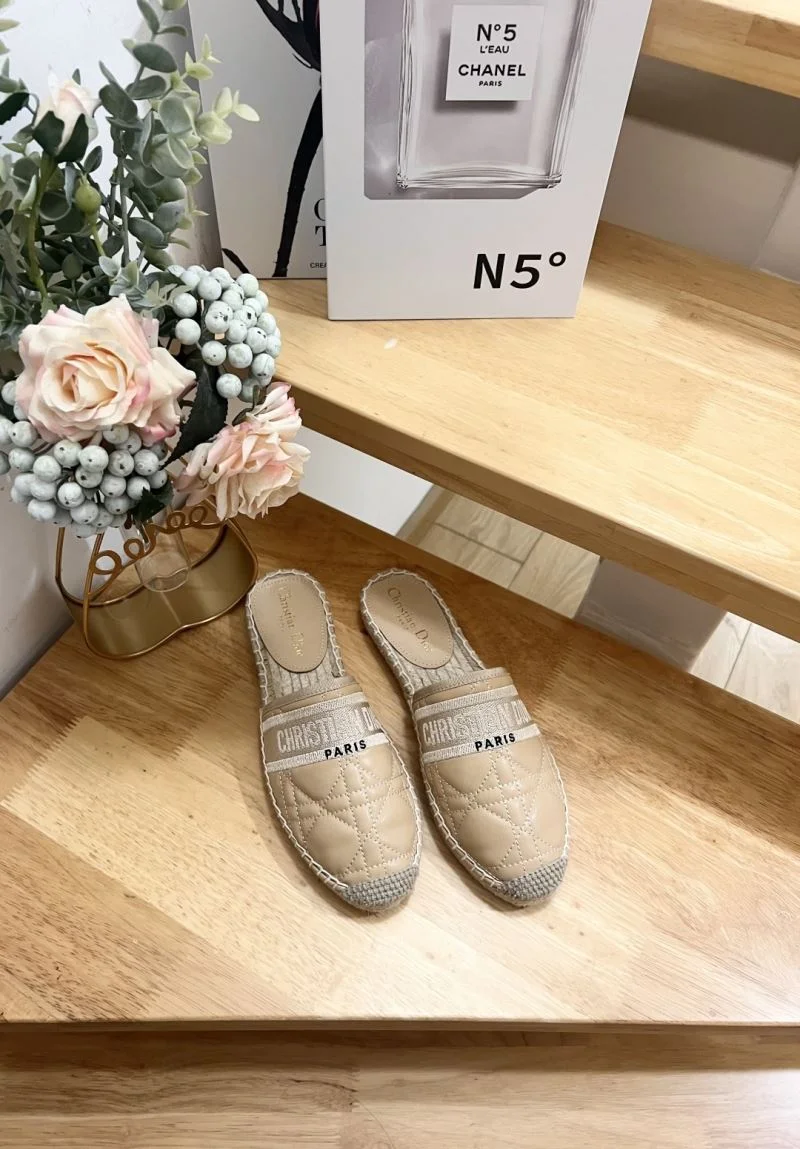 Functional Christian Dior Slippers 21908