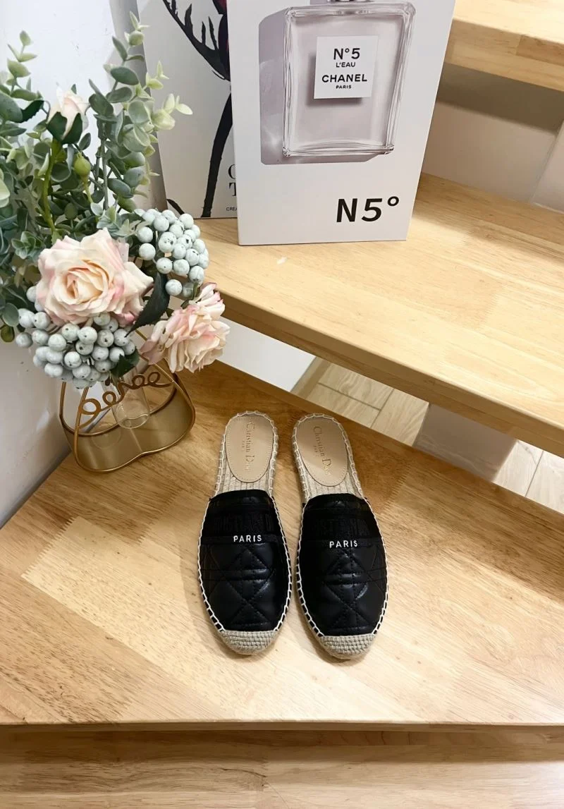 Christian Dior Slippers WaterResistant 21902