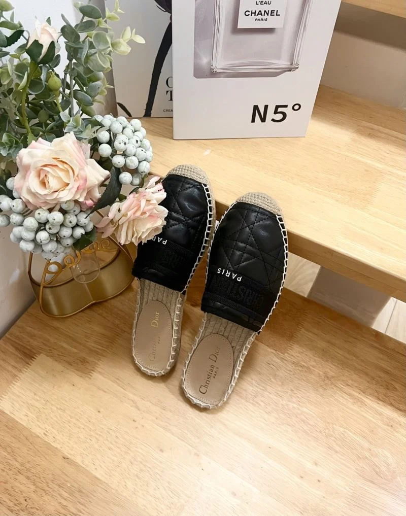 Christian Dior Slippers WaterResistant 21902