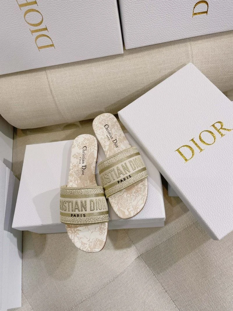 Premium Christian Dior Slippers 21929