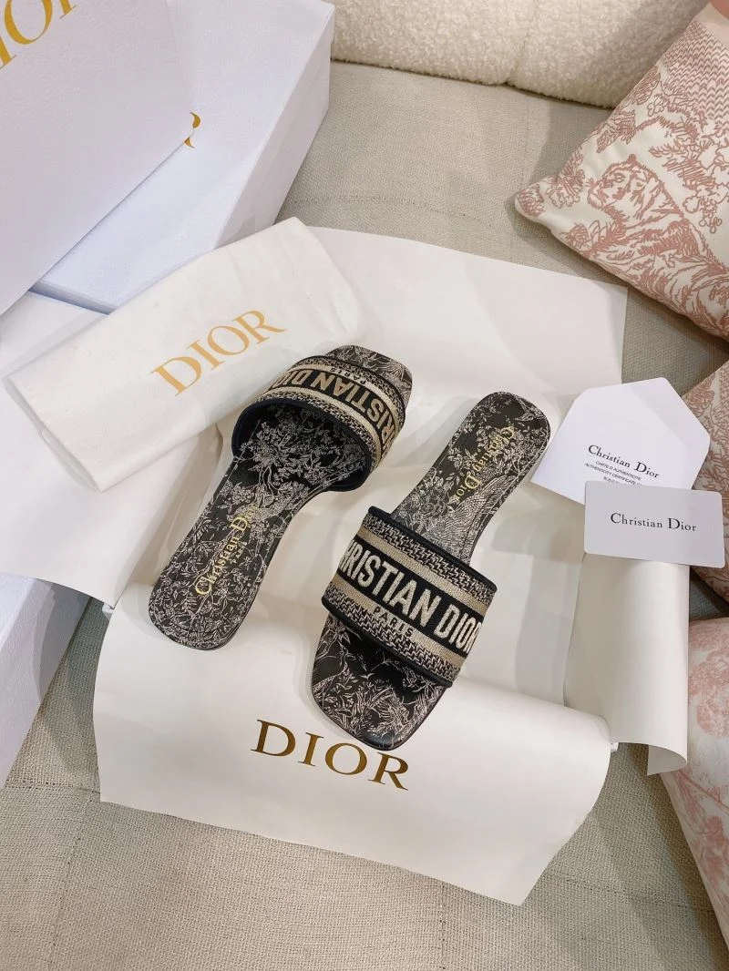 Trendy Christian Dior Slippers 21872